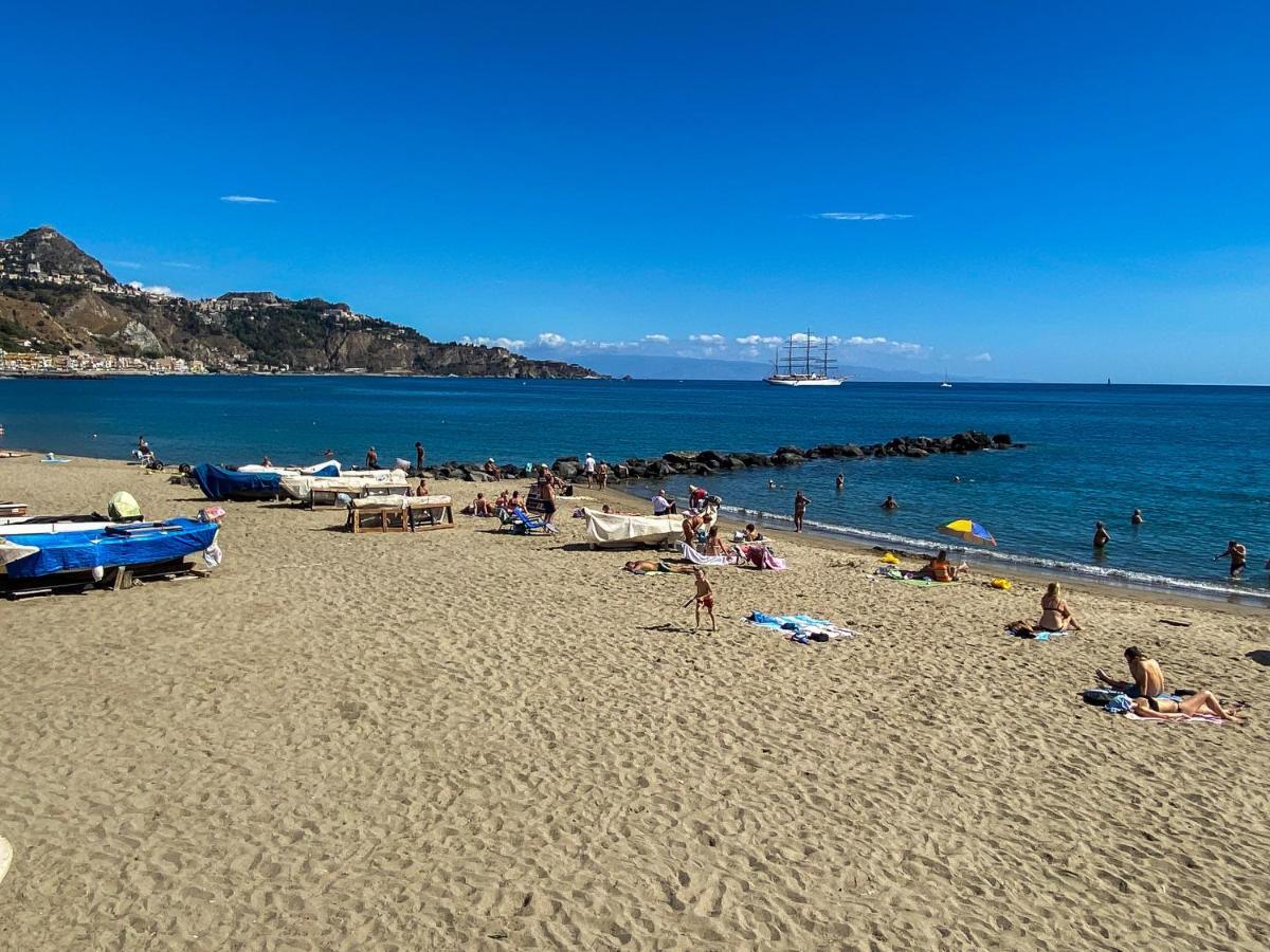 Alpha22 Apartment Giardini-Naxos Extérieur photo