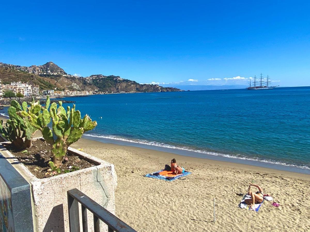 Alpha22 Apartment Giardini-Naxos Extérieur photo